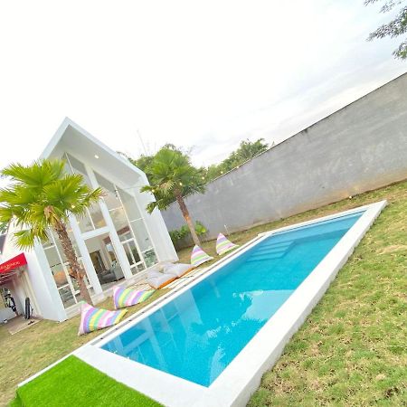 Karabineri Private Pool Jogja Villa Ngaglik Екстер'єр фото